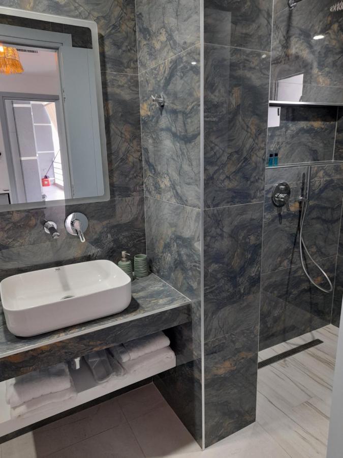 Anxhelos Hotel Himare Luaran gambar