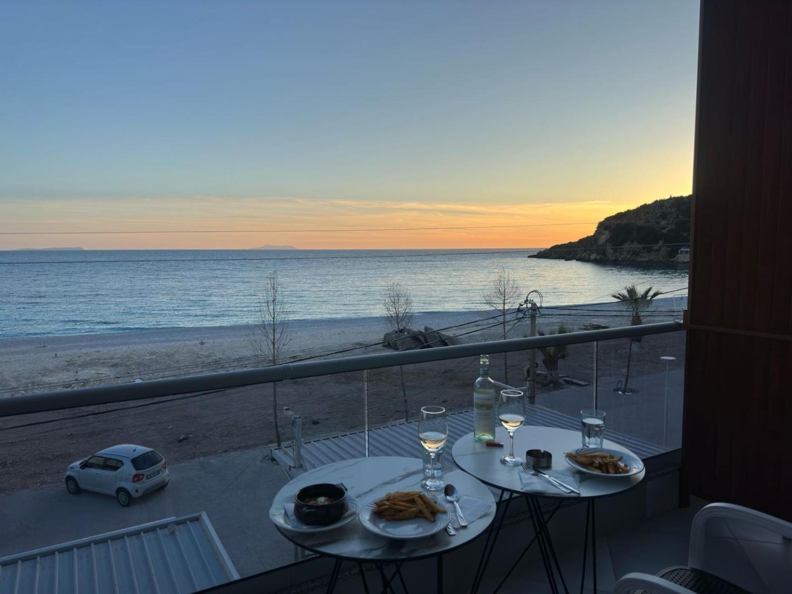 Anxhelos Hotel Himare Luaran gambar
