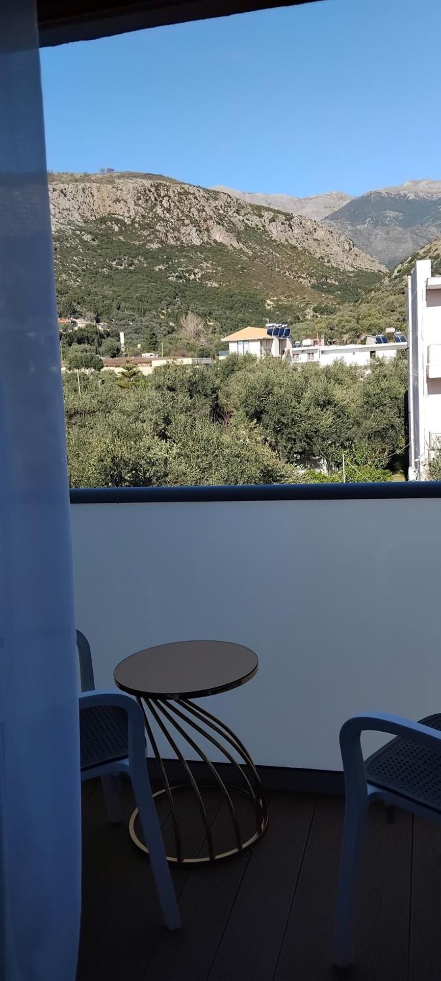 Anxhelos Hotel Himare Bilik gambar
