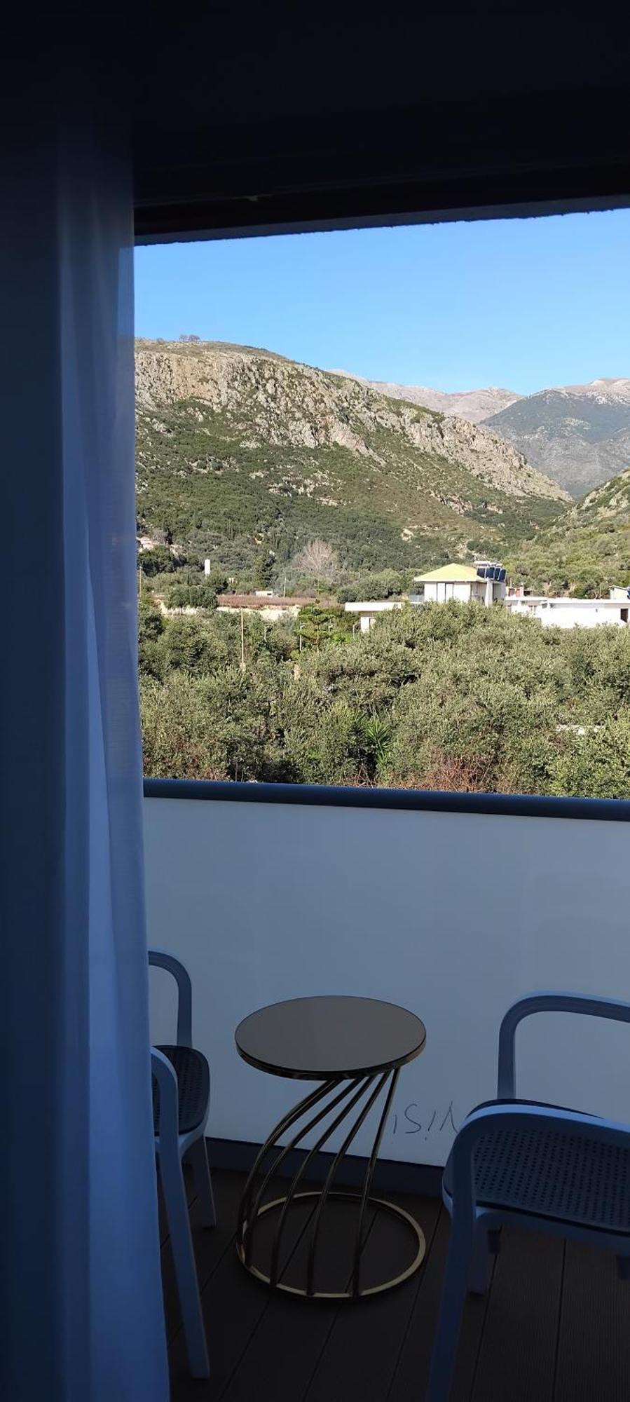 Anxhelos Hotel Himare Bilik gambar