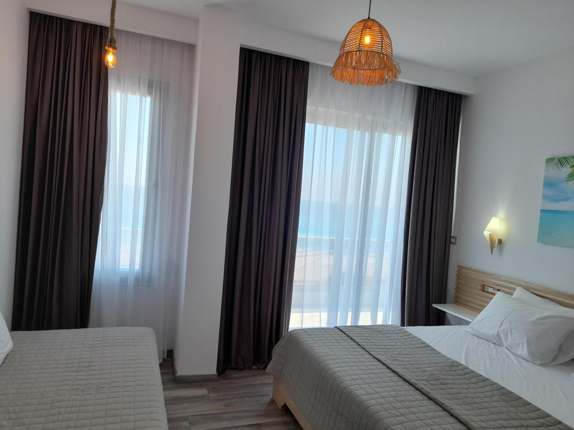 Anxhelos Hotel Himare Luaran gambar